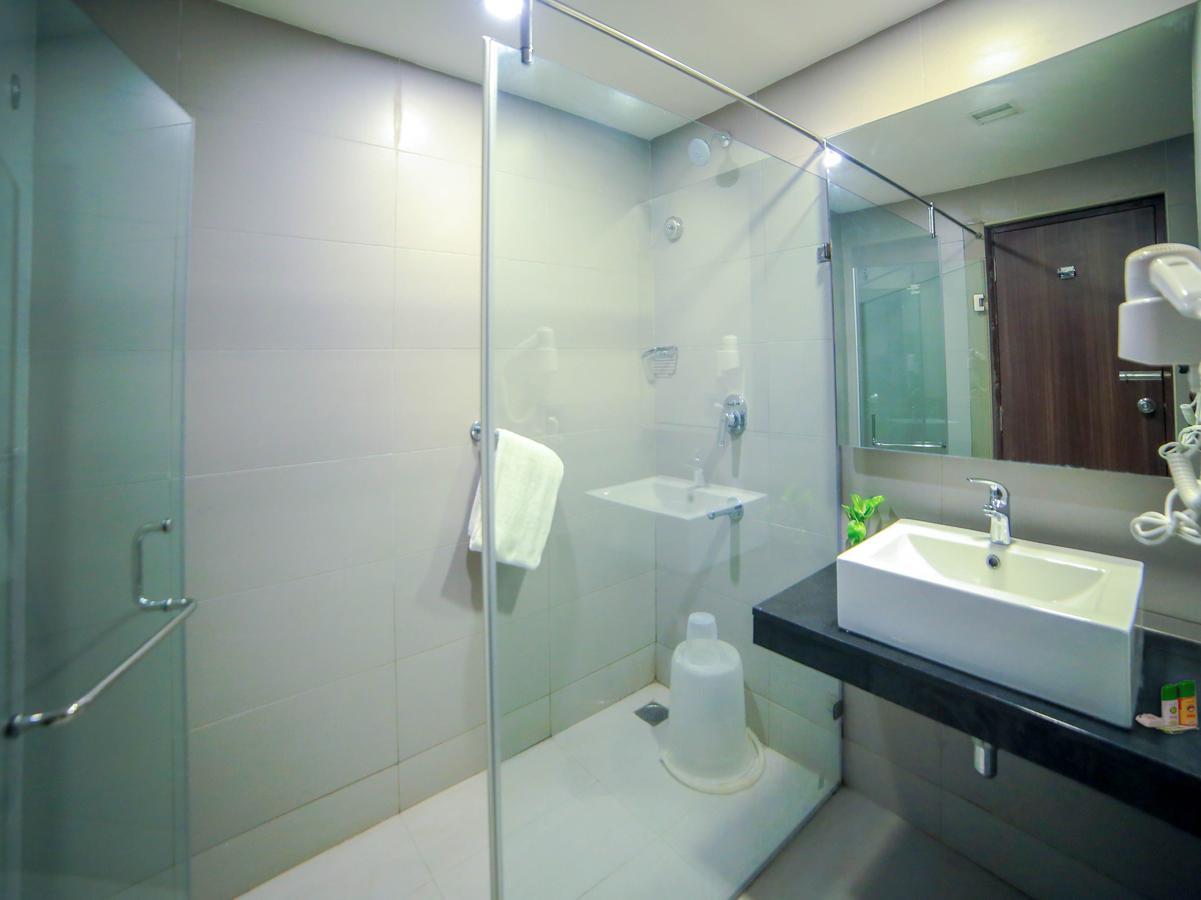 Mohammadnagar Oyo 6472 Hotel Metropolitan מראה חיצוני תמונה